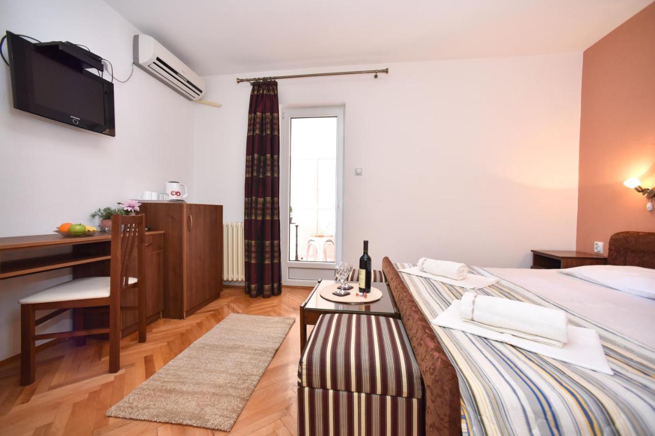 Apartmani Soljaga Petrovac 外观 照片