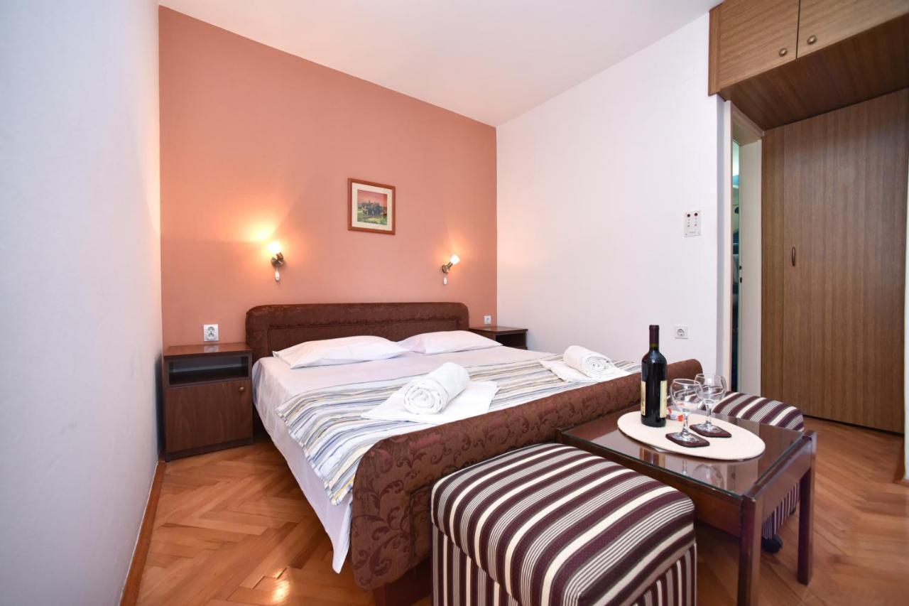 Apartmani Soljaga Petrovac 外观 照片