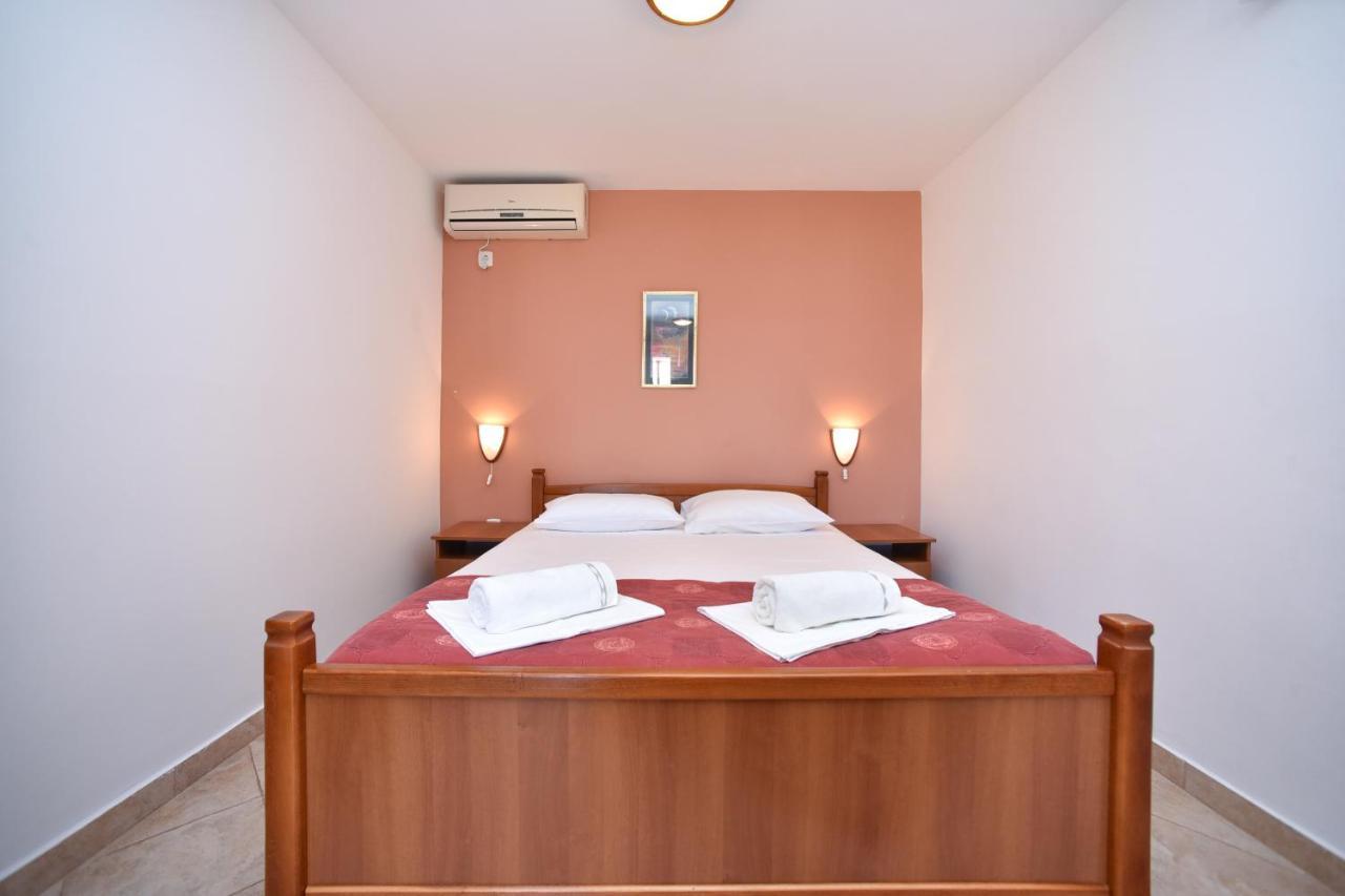 Apartmani Soljaga Petrovac 外观 照片