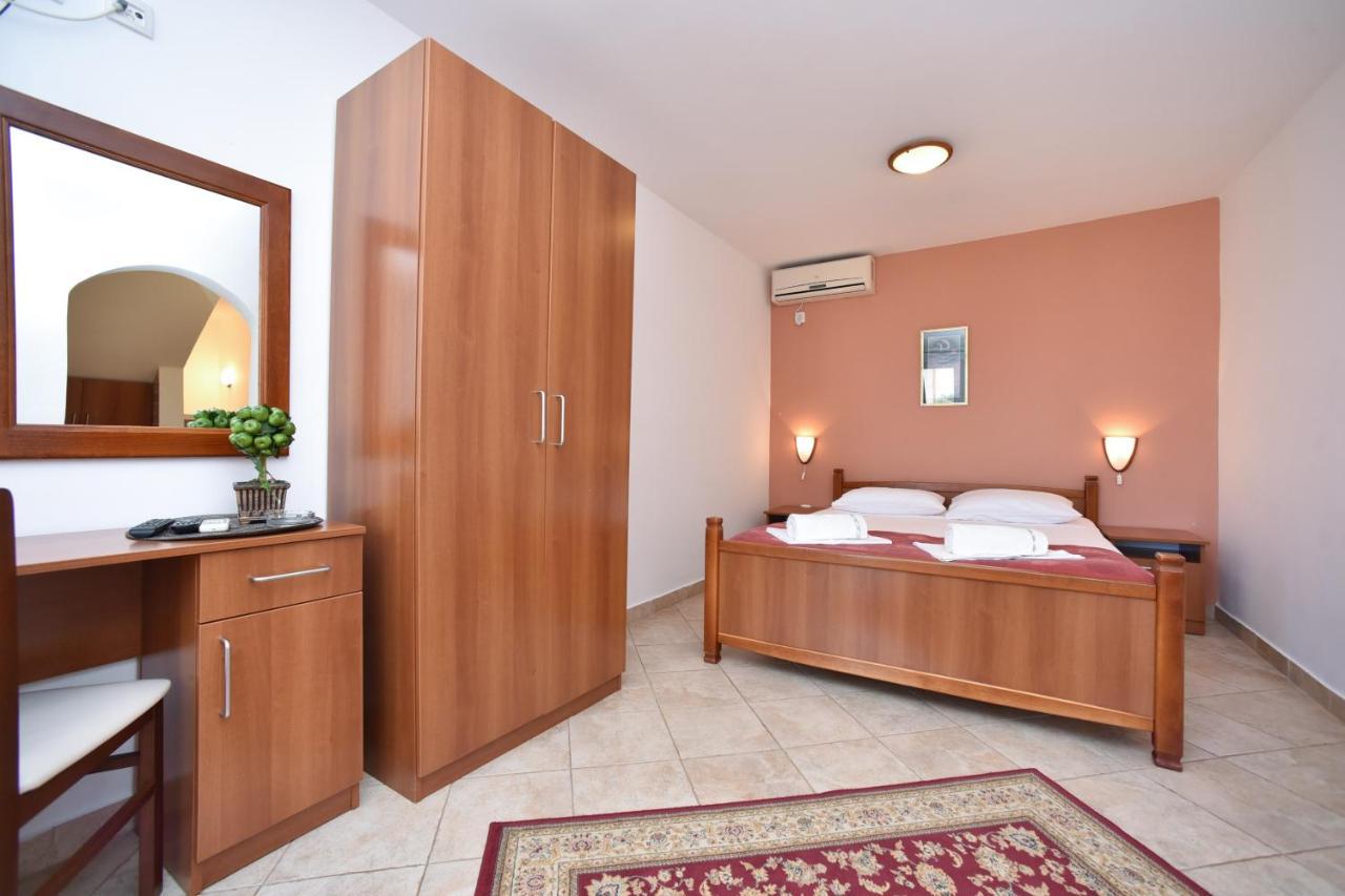 Apartmani Soljaga Petrovac 外观 照片