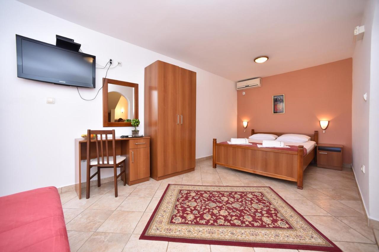 Apartmani Soljaga Petrovac 外观 照片