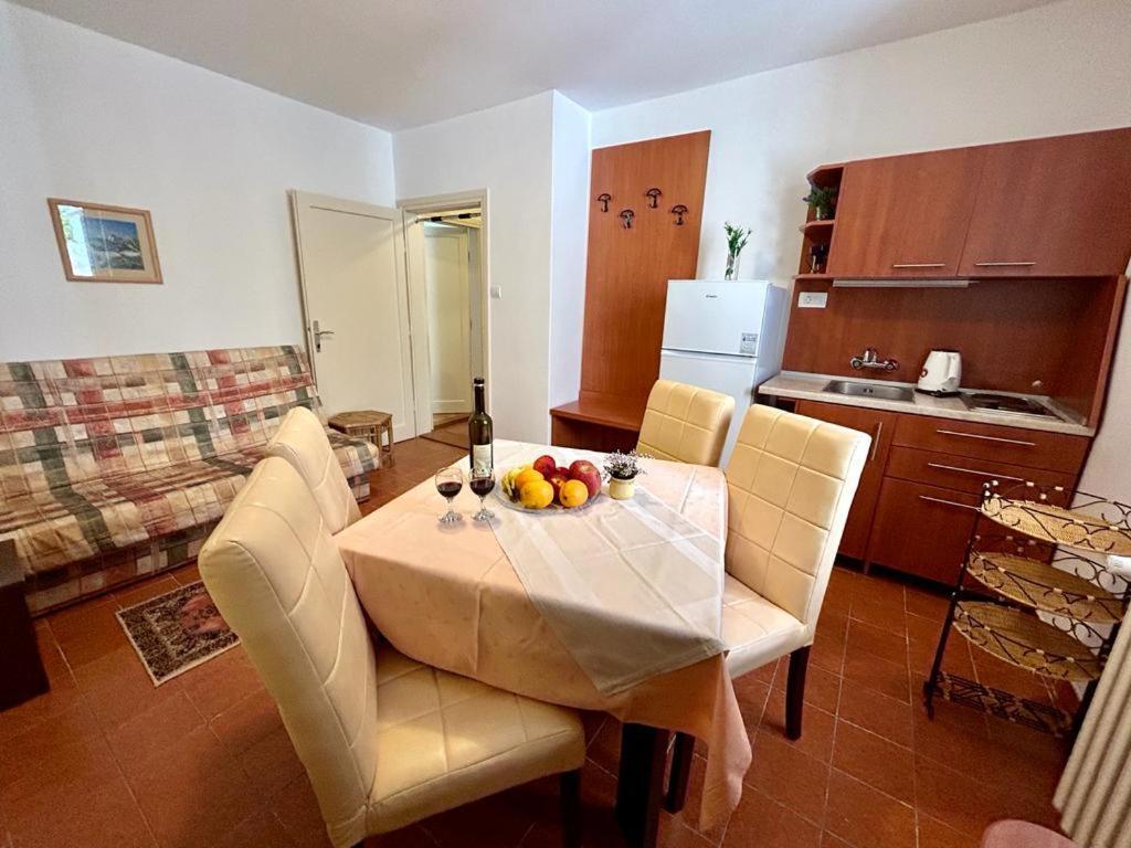 Apartmani Soljaga Petrovac 外观 照片